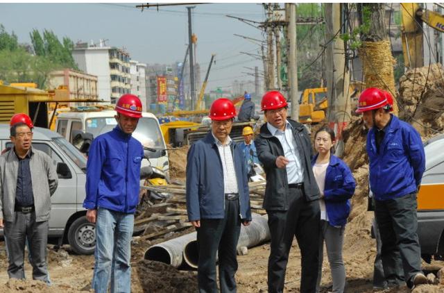 工地工人戴的安全帽颜色不同，有啥讲究?为什么安全帽还分级别