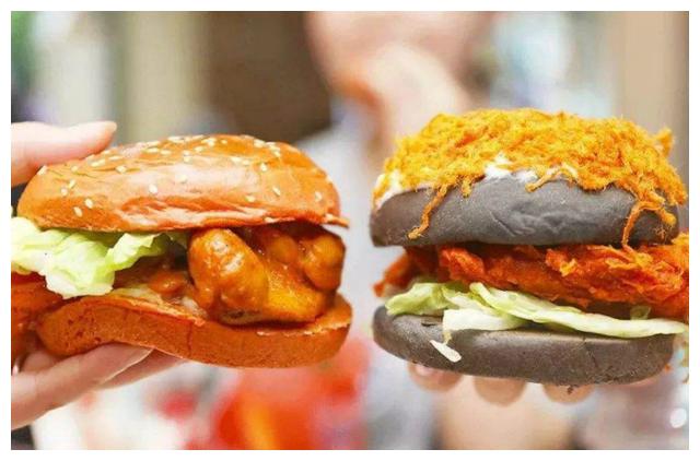 肯德基新品红黑CP堡,柚香鸡腿堡+愤怒的汉堡