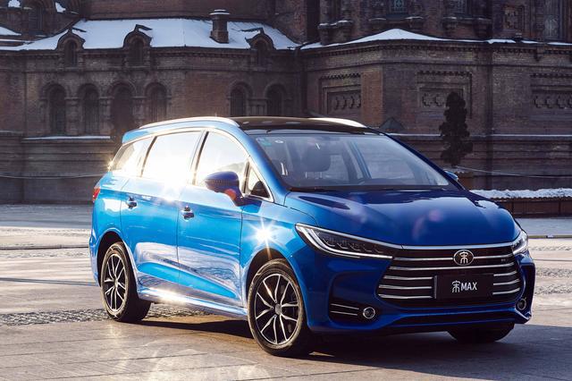 进出方便还能6年免审，这三款10万不到的6座MPV，你得瞧一瞧