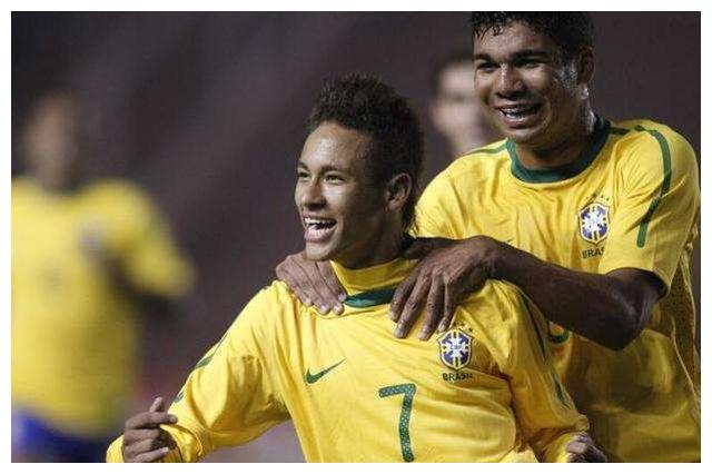 马卡报:卡塞米罗将加入西班牙国籍,伪球迷:要为