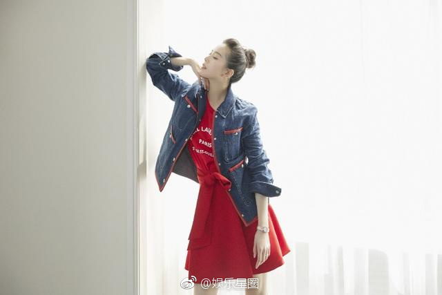 10月23日,刘诗诗工作室在微博上传一组美照