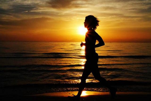 跑步小腿酸痛,肿胀!肌肉腿离你已不远!解决的方