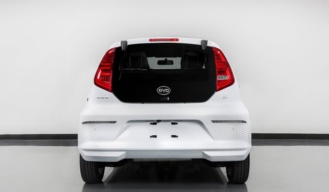 比亚迪首款A0级纯电动轿车曝光,网友:这是