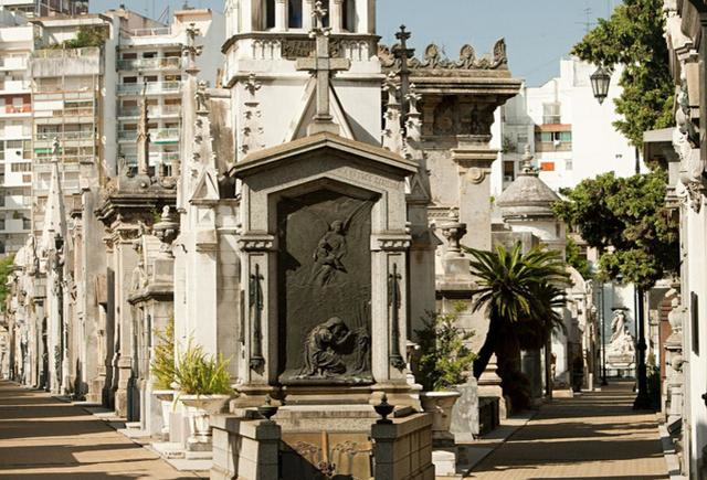 被称为银之国,充满神秘魅力,众多探险家沿河