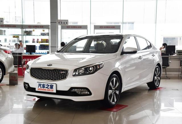 这款轴距达到2770mm，性能超思域速腾直逼雅阁