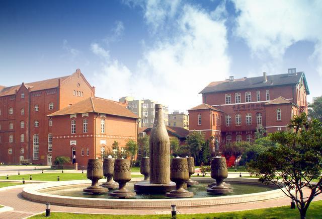 青岛是个好地方, 去青岛玩, 这些地方别错过!