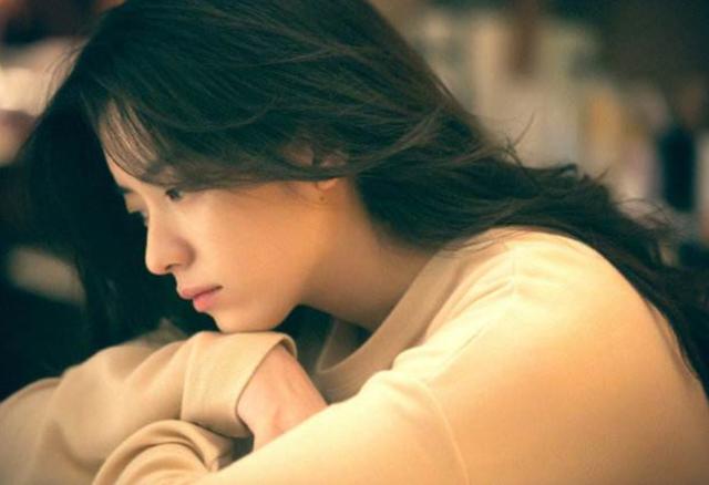 小学老师和乡镇公务员的待遇和发展哪个更好?