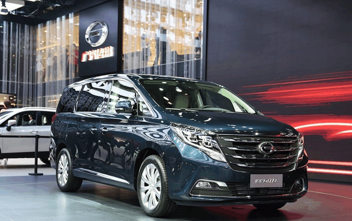 这款国产MPV也太豪华, 后排配液晶电视, 比GL8还大一圈只卖16万