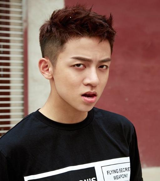 短发女生帅气发型_阳光帅气发型男短发_帅气短发发型图片-圈子花园图片