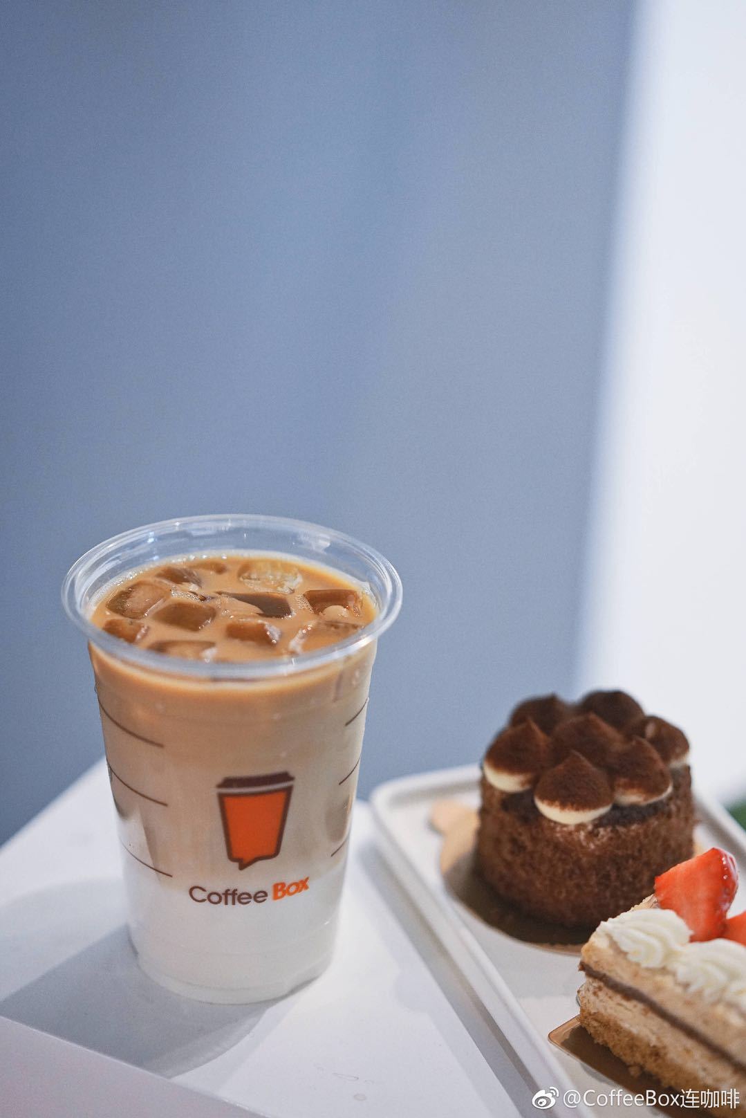 互联网咖啡市场最近风声大作, 烧着大把的钱冲