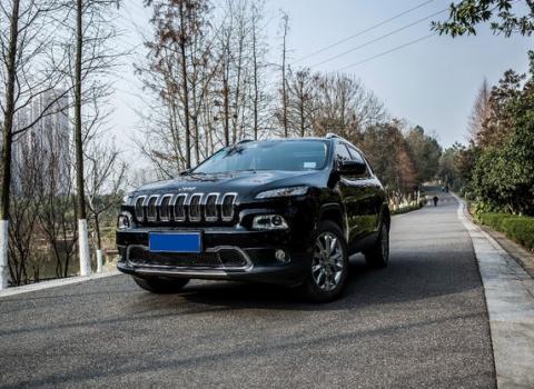 又降价了！这车降5万比途观漂亮，2.0L+9AT不足16万，买啥昂科威