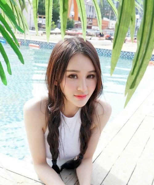 百看不厌的比基尼小姐姐,彰显青春活力,十分夺人眼球!