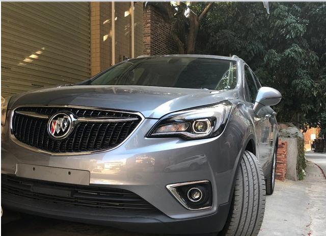 这款SUV上市刚两月就降价4万多，这车值的去买吗？