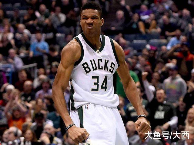 天赋的对比!数据对比24岁字母哥和25岁浓眉哥