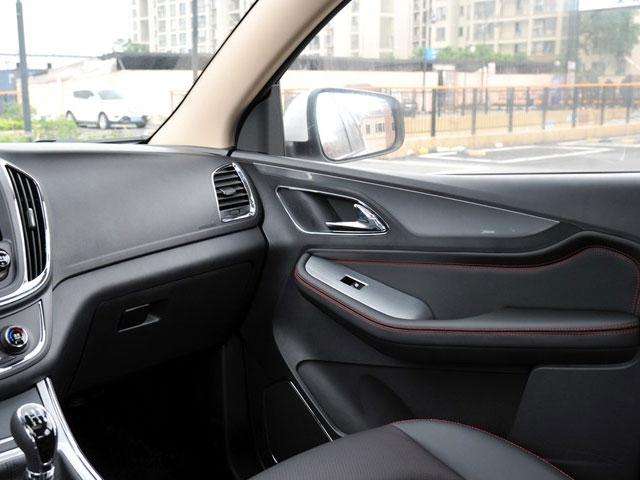 这车牛了,起步不到6万让启辰不敢造次,博越也