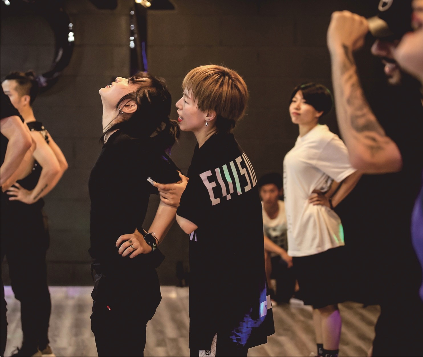 周笔畅纪录片10日上线 片中杨幂爆其“母子平安” 周笔畅纪录片10日上线 片中杨幂爆其“母子平安”