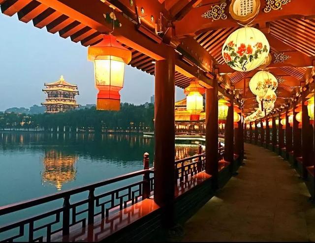 被抖音骗到西安摔碗酒,来了再也不想走