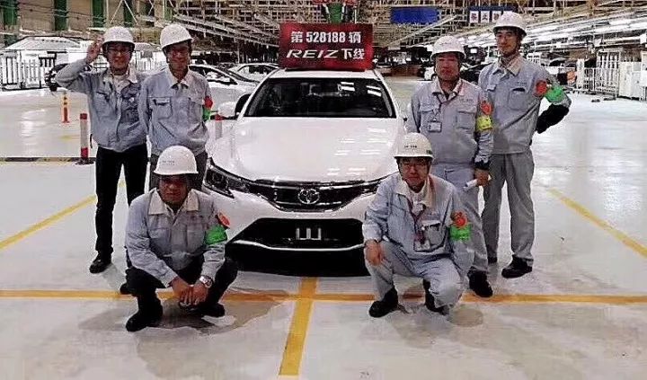 2018款丰田锐志"V6大后超"详解，15.7万起售你心动吗？