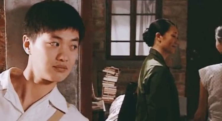 周一围佟丽娅十年前剧照曝光，清纯朴素秒杀整容脸