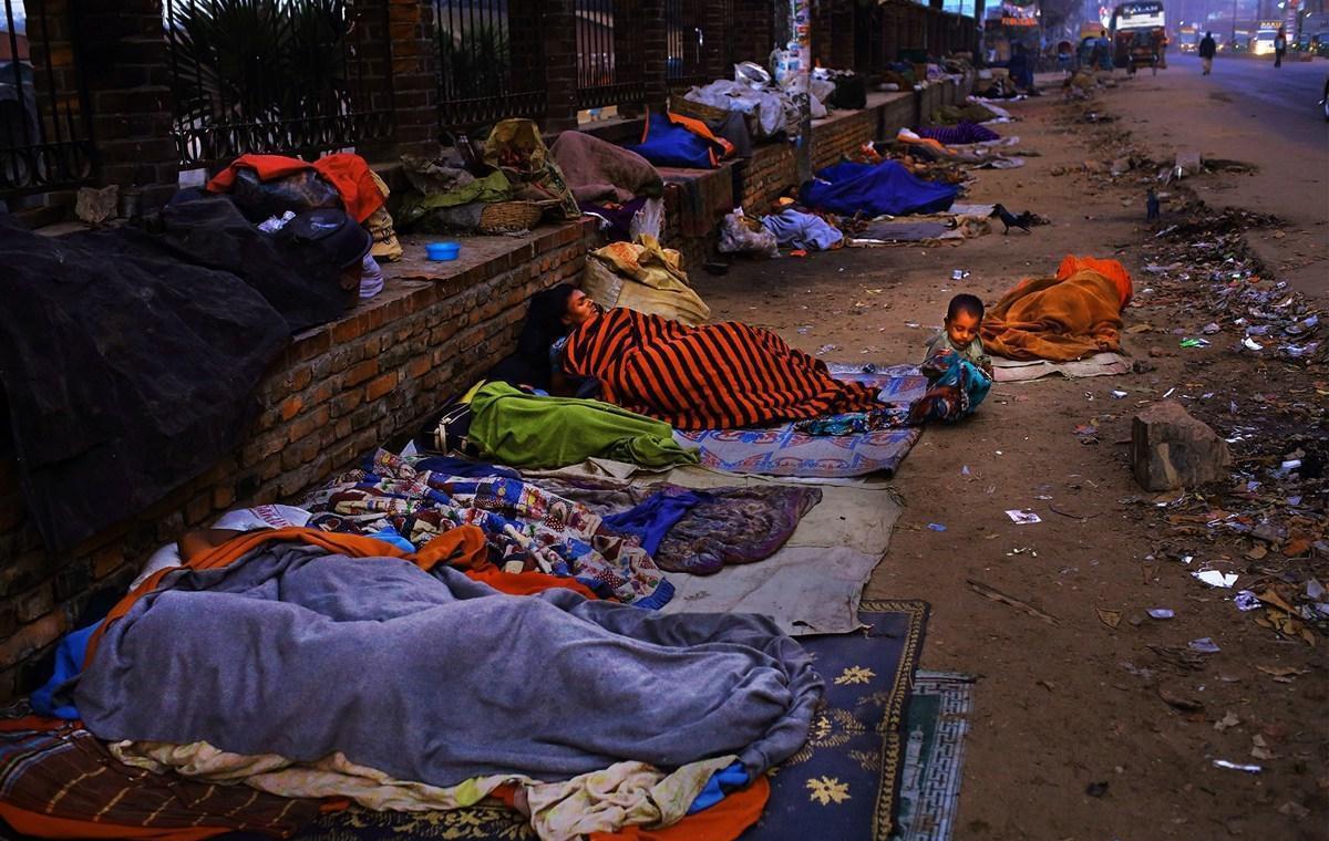 实拍全世界最脏的国家首都, 各个都比印度脏乱