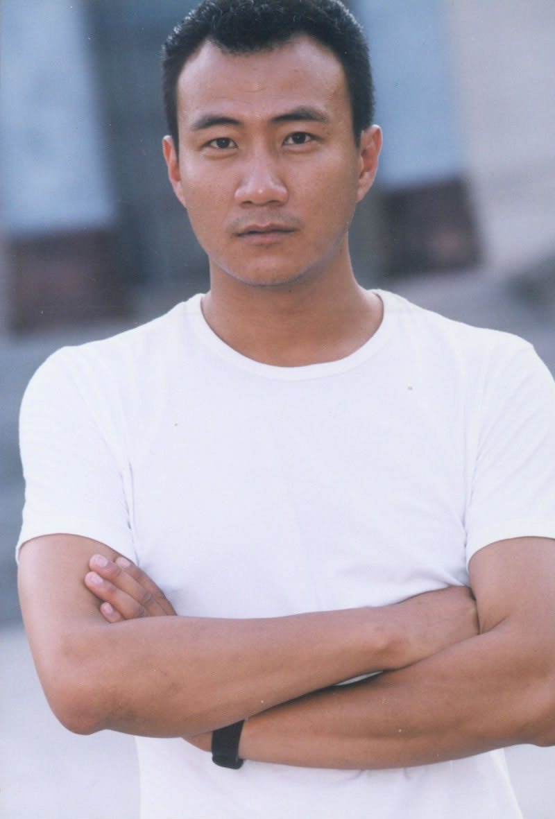 这些男明星今年居然已经50岁了,男神柳云龙吴秀波也在渐渐老去