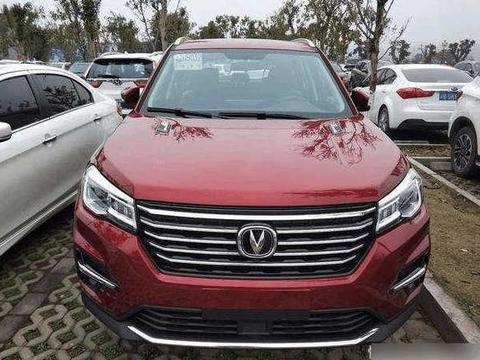 首批新款长安CS75实车到店，外观帅到窒息，售8万配宝马内饰