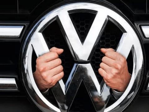 大众途锐: 进水属于正常情况, 为了增强发动机功效