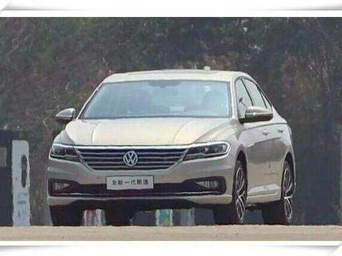 全国首台换代大众朗逸到店, 这前脸帅得一塌糊涂, 或售10万起