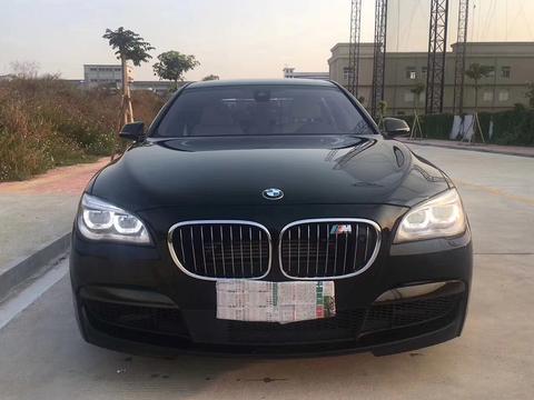 试驾十二缸宝马760Li，车子真是一分价钱一分货