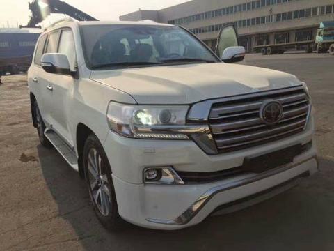 18款丰田酷路泽5700一上市便具备成为爆款的所有品质连合资都紧张