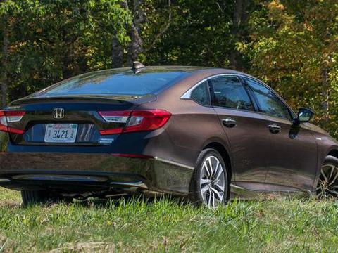 雅阁上市在即，2018款本田雅阁混动版价