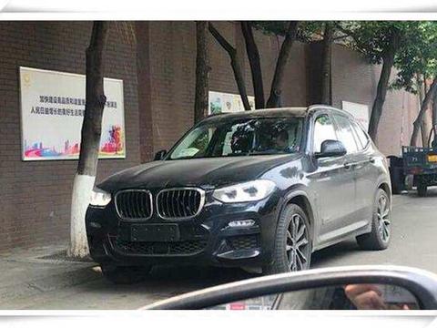 国内首台18款宝马X3现身街头,帅得一塌糊涂, 尺寸是硬伤或35万起