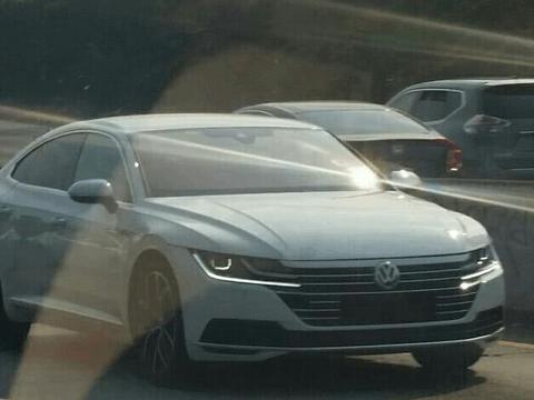 首次现身国内，被称为最美轿跑，新款大众CC仅售20万