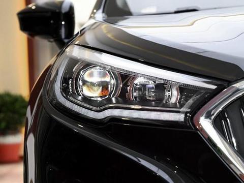 豪华中型车只卖15万，标配LED大灯+天窗，雅阁的对手来了！