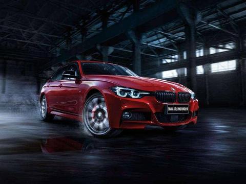 加量不加价？手持35万，3系曜夜版和C级成就特别版怎么选？