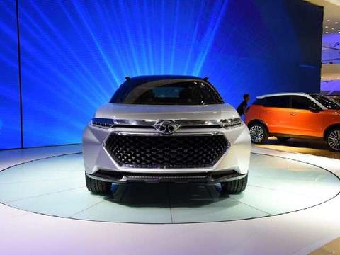 国产车又出新SUV黑马！外观霸气不输路虎，配全景天窗卖8万