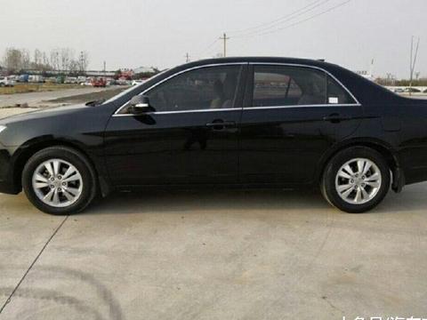 4万买辆二手旗舰中级车, 车主坦言: 动力最让他满意