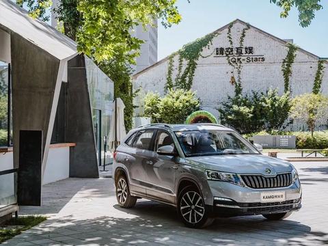 小，就不能满足你了么？