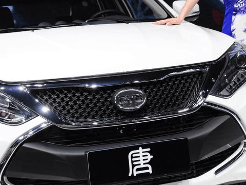 15万首提比亚迪唐二代, 车主: 帅到一塌糊涂, 钥匙太有中国风了