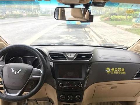 五菱宏光S两年跑了4万公里, 车主从没有把它当做面包车使用