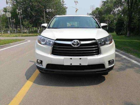 车管所来辆汉兰达年审，被扣3分罚200，车主：我这车40万！