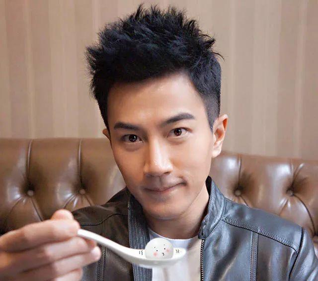 刘恺威生日杨幂没在微博送祝福上热搜,网友:关