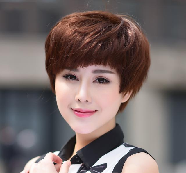 四五十岁女人剪不好发型俗不可耐! 这几款发型