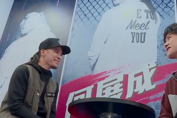 这就是街舞易烊千玺说英文开启抢人大战 和何