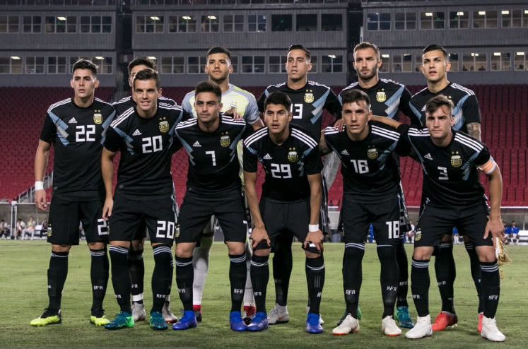 梅西退队阿根廷无看点?两大新星横空出世 预定