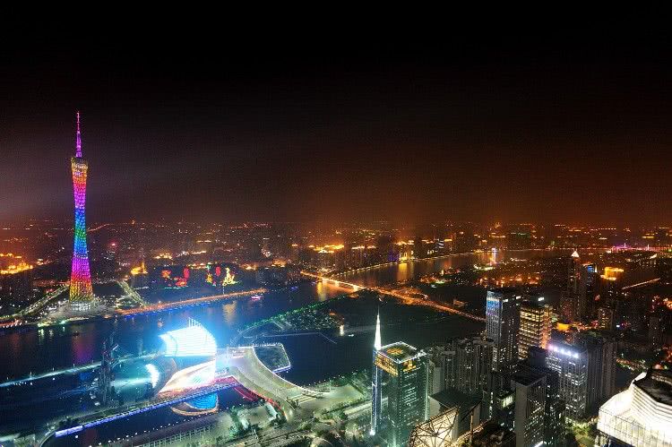 广州生活着50万黑人,部分黑人娶了中国女孩,如今却要回非洲?