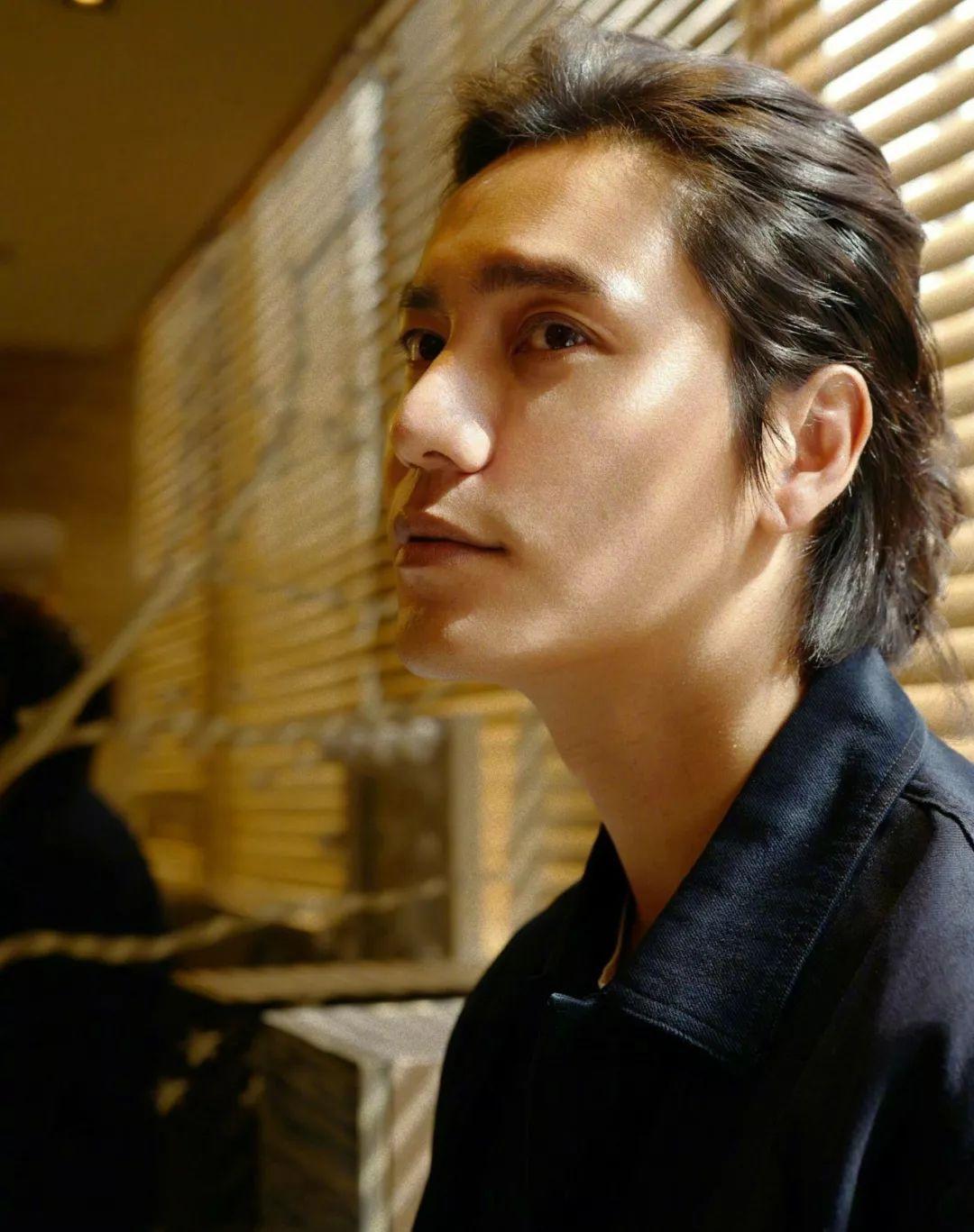 迪丽热巴遭嘉行压榨?陈坤回归小银幕?王鸥走