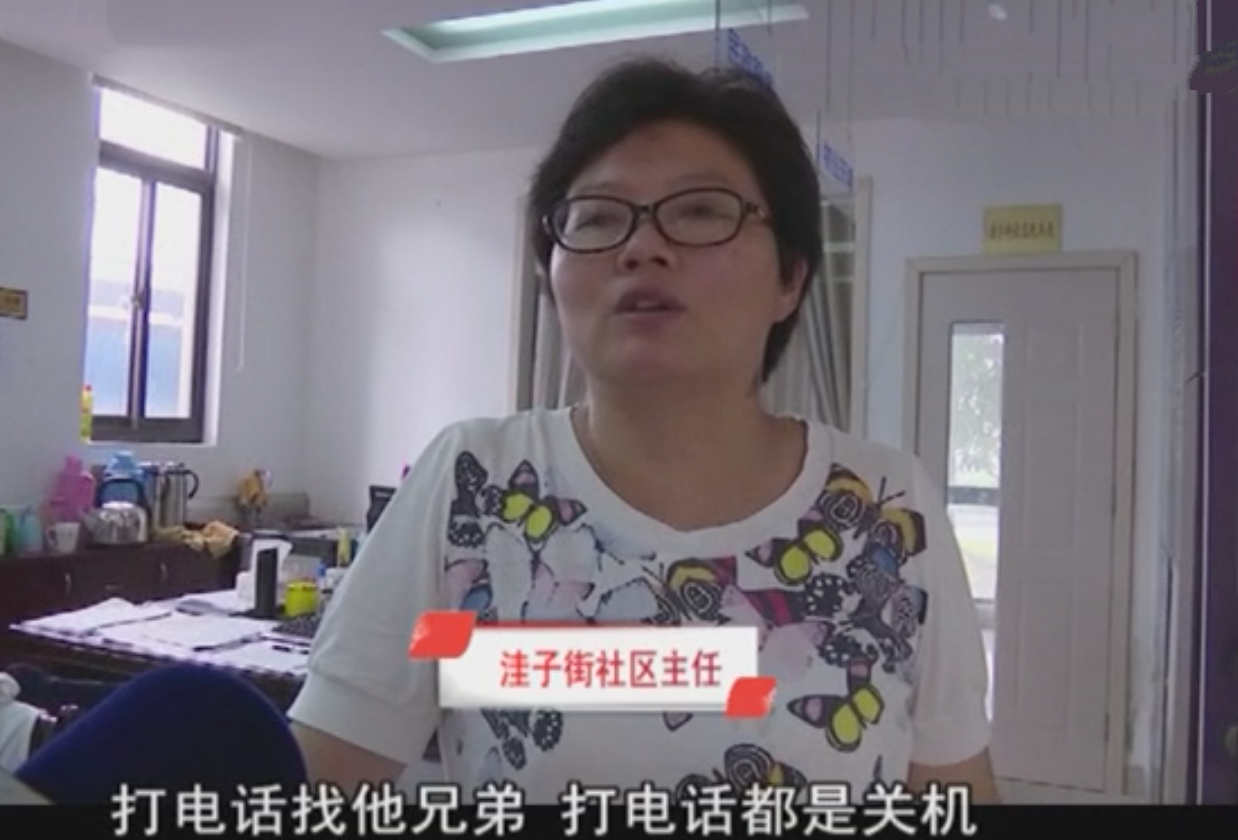 小儿子继承父母的房产,却不愿意赡养母亲,把责