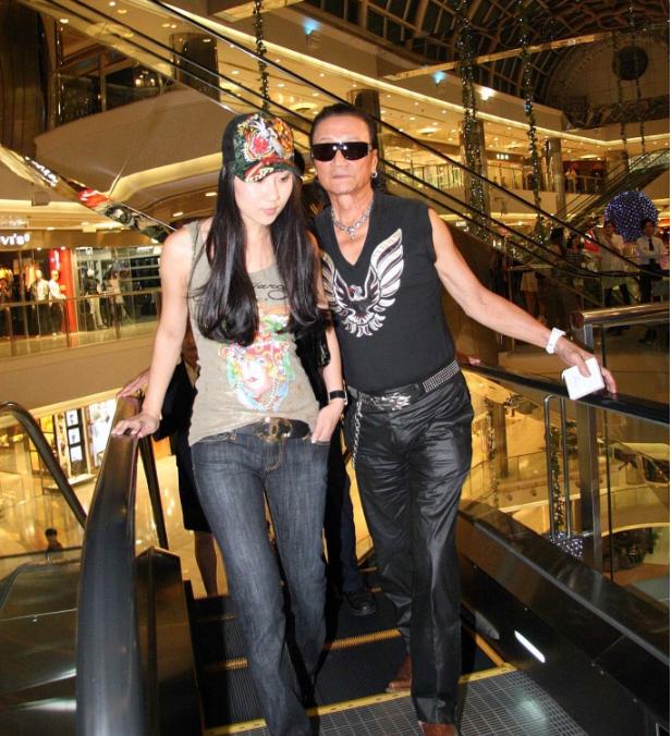 谢贤正式与女友分手,恋期为女友做过2件事,网友:他爱的很高级