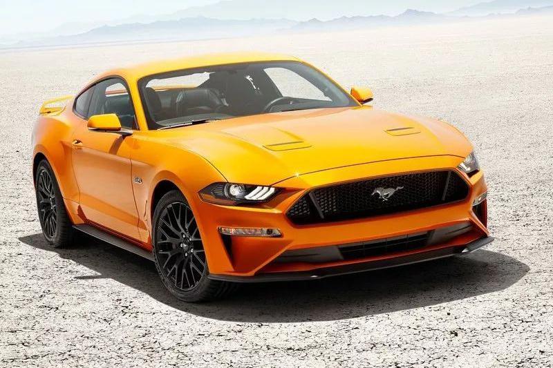 回头率不输保时捷，60万就能买到这款美式大V8！